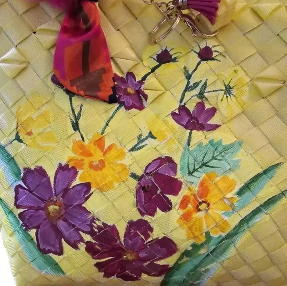 Gingham Basket Weave Handcrafted, Handpainted  Silk-Wrapped Handle Tote Bag NWOT - Picture 3 of 14